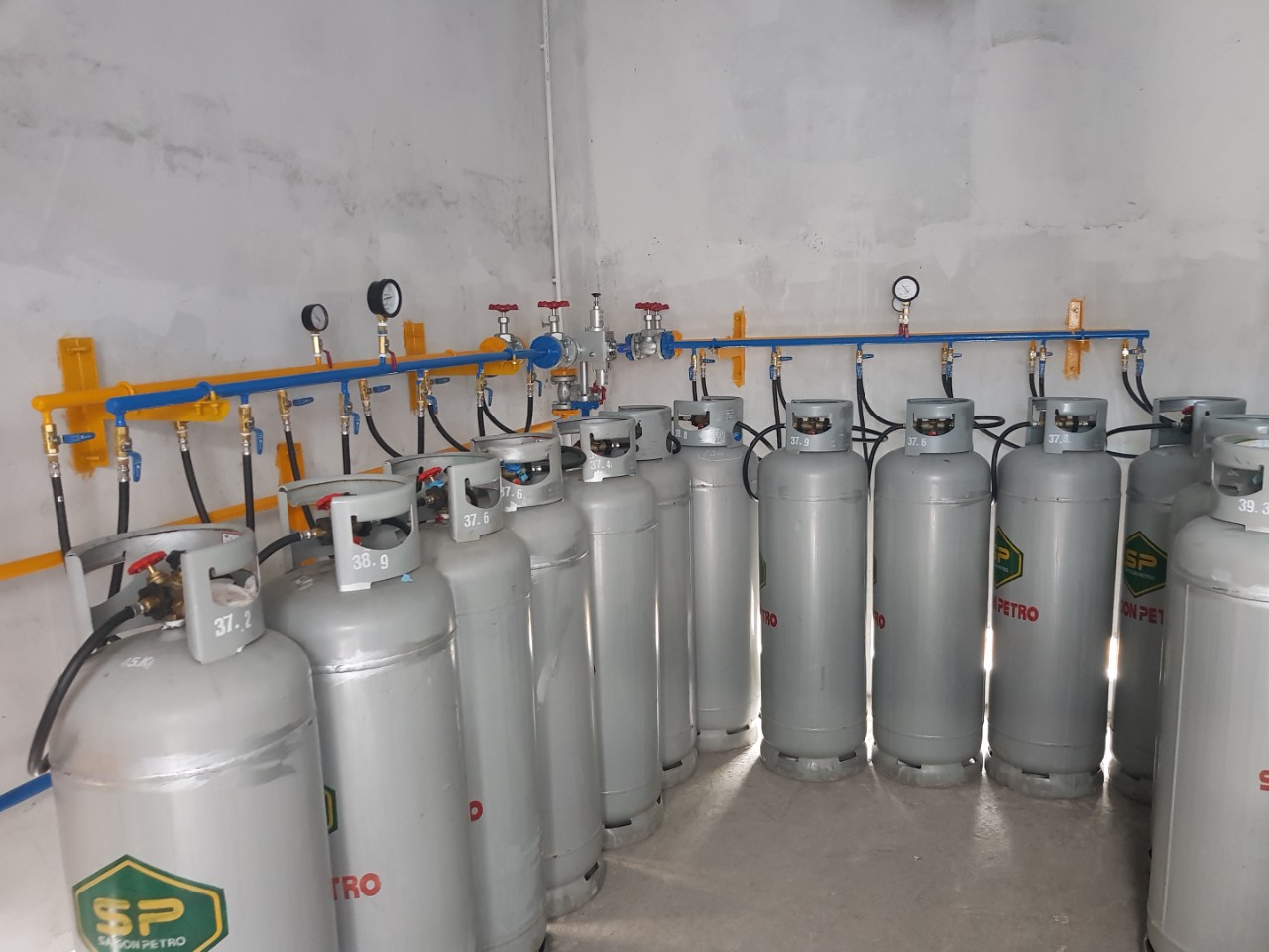 Lắp Đặt Hệ Thống Gas Bếp Ăn Công Nghiệp